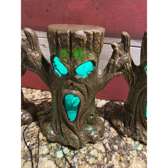 Halloween Spooky Tree 3Pcs LED, with Sound Battery-Operated - Picture 3 of 7